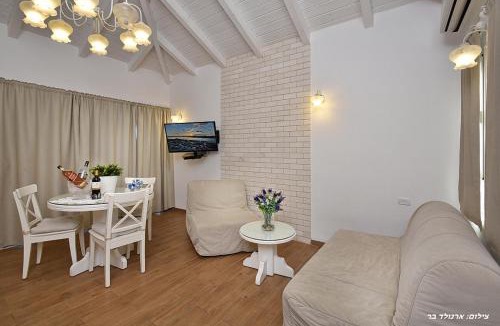 Kfar Hoshen Cabin | שווצריה הקטנה
