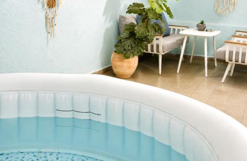 Beit She'an Apartment | על הנחל - מתחם צימרים וסוויטה עם בריכת משותפת