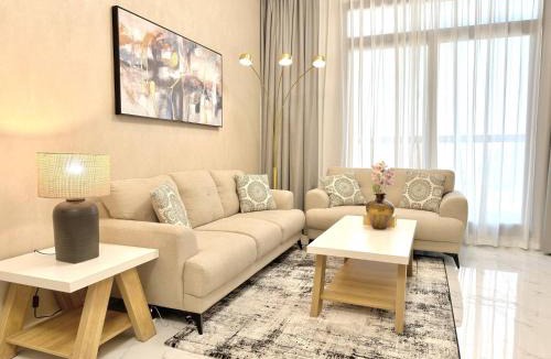 Jumeirah Village Triangle Apartment | Amazing Location 2 Br & Maids - 6 sleeps Family