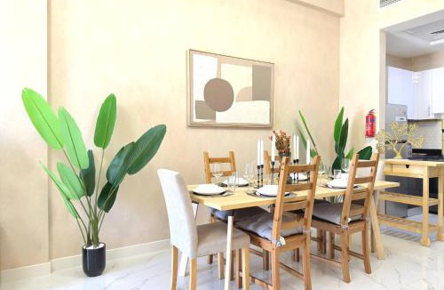 Jumeirah Village Triangle Apartment | Amazing Location 2 Br & Maids - 6 sleeps Family