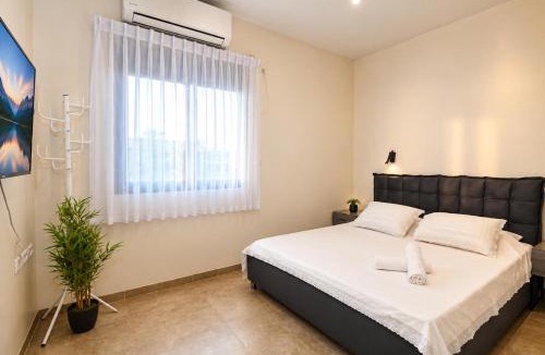 Vered Hagalil Apartment | נופש הלל - וילה מהממת עם בריכה פרטית מחוממת מקורה, וג'קוזי ליד הכנרת