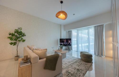 Al Raha Beach Apartment | Bloomfields 1BR in Al Hadeel East
