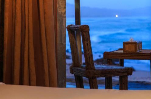 Oman Hotel | منتجع الصقلة