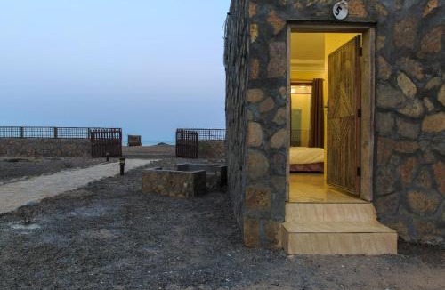 Oman Hotel | منتجع الصقلة