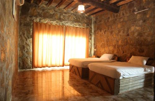Oman Hotel | منتجع الصقلة