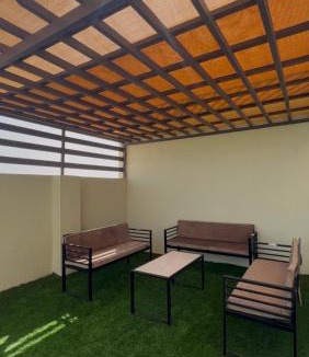Al Ashkharah Ski Chalet | شالية واستراحة فيلا نايت الاشخره