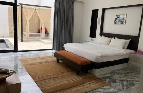 Salalah Hotel | فندق و مسابح و شاليهات القصر