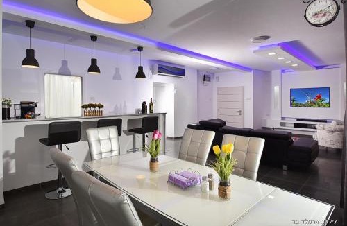 Kinneret Apartment | מקום טוב באמצע במושבת כנרת