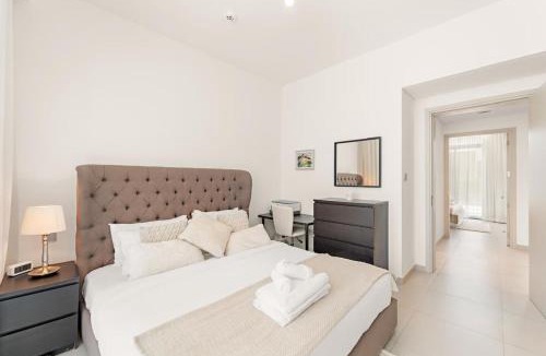 Dubai Villa | Airvistas 4BR Villa with Lawn Arabian Ranches 3