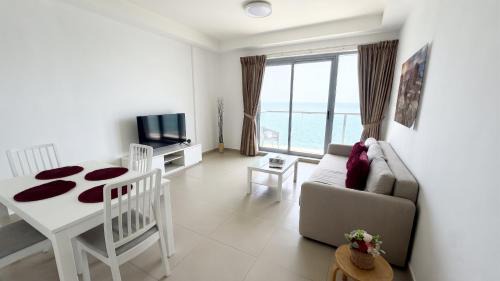 Ras Al Khaimah Apartment | Beautiful Sea View Apartment