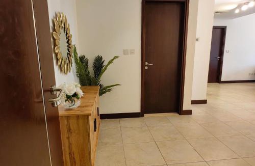 Jumeirah Lake Towers Apartment | Click Stay - JLT - 2 Bedroom & Balcony Lakes View Entire Apartment -RM
