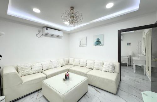 Abu Dhabi City Center Apartment | Velmora 1BR Apartment 13
