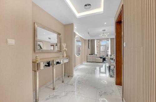 Business Bay Apartment | 1BR Condo in Business Bay