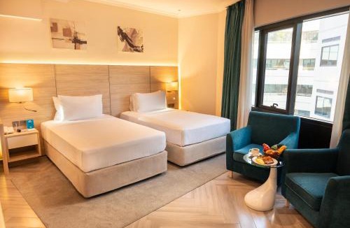 Bur Dubai Hotel | Majestic Central Hotel