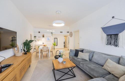 Haifa Apartment | Carmel Lookout – Sea-View Apt on Mt. Carmel (8)