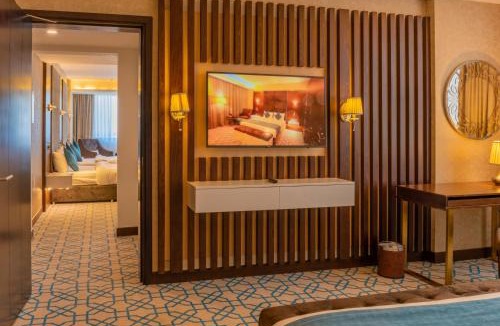 Al Khuwair Hotel | Royal Crown Muscat