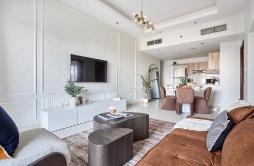Dubai Sports City Apartment | Frank Porter - Hera Tower