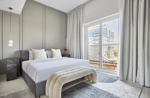 Dubai Sports City Apartment | Frank Porter - Hera Tower