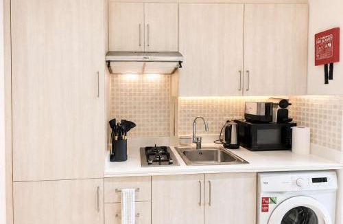 Palm Jumeirah Apartment | Rentico l Seven Palm Infinity Studio