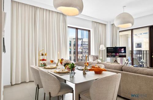 Dubai Apartment | Beachside 3BR with Lagoon Access & Pool Views