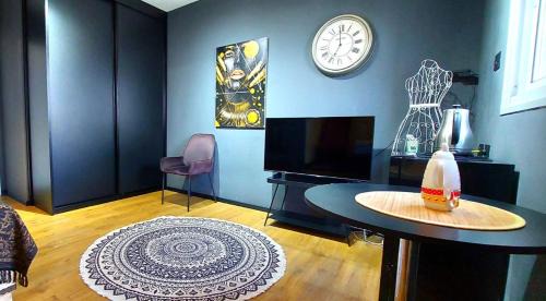 Ashdod Apartment | stylish apartment by the SEA