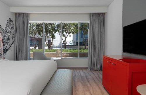 Dubai Hotel | Radisson RED Dubai Silicon Oasis