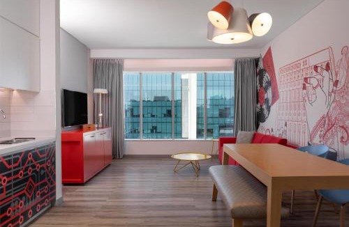 Dubai Hotel | Radisson RED Dubai Silicon Oasis