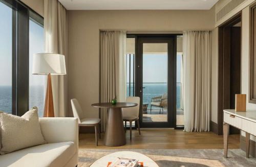 Dubai Resort | Delano Dubai at Bluewaters