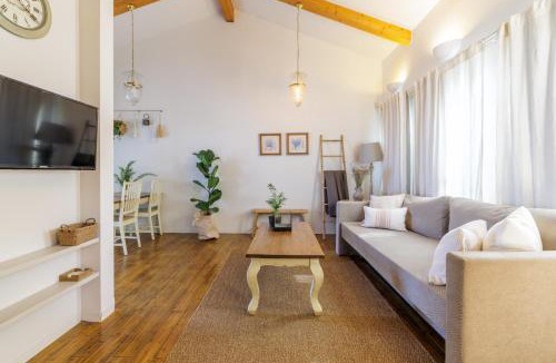 Ramot Cabin | The White Chalet Boutique