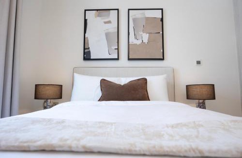Abu Dhabi Apartment | Bloomfields 2BR - Fairways 1 - Yas Golf Collection