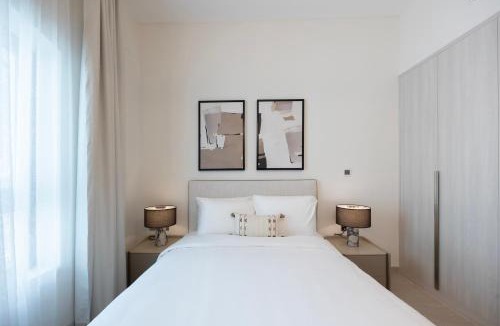 Abu Dhabi Apartment | Bloomfields 2BR in Fairways 1 Yas Golf Collection