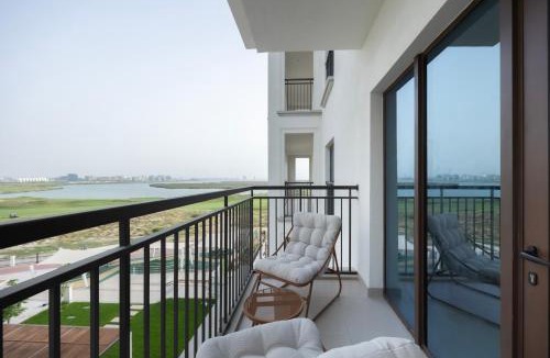 Abu Dhabi Apartment | Bloomfields 2BR in Fairways 1 Yas Golf Collection