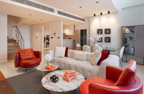 Bur Dubai Apartment | Allsopp and Allsopp - 1-Bedroom Apartment in Sky Gardens, DIFC