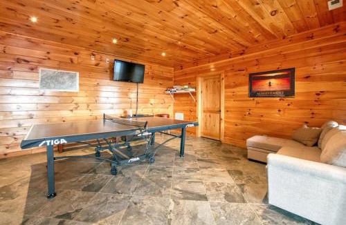Lake Lure House | Hawk's View Log Cabin