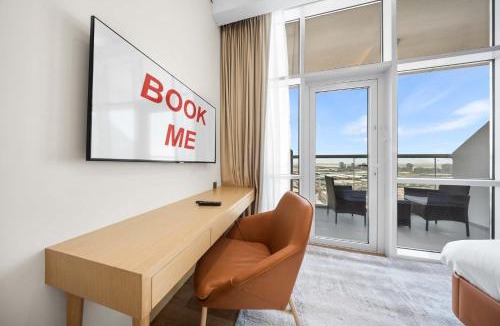 Jumeirah Village Triangle Apartment | Free housekeeping visits during your stay - StayShort - Stunning Studio in JVT Sleeps 2 with Balcony