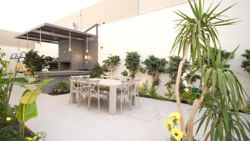 Al Rama Ski Chalet | Blooms Villa