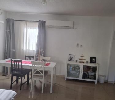 Muscat Apartment | Modern oasis house near all Muscat attractions