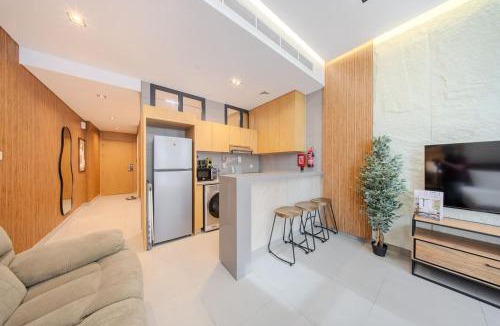 Sharjah Apartment | Apartment with 2 Double Beds in Alef Al Mamsha Sharjah - Sleeps 4