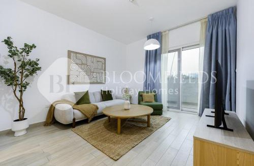Abu Dhabi Apartment | Bloomfields 1BR In Water Edge 1