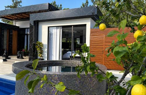 Gita House | סוויטת דיאנס - סוויטה רומנטית עם בריכה וג'קוזי ספא לזוגות