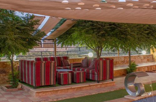 Ajloun Governorate Ski Chalet | مزرعه وشاليه جبال عجلون