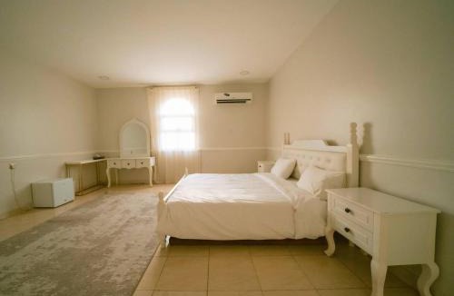 Ras Al Khaimah Ski Chalet | Hideout Farmhouse - By Seven Elements