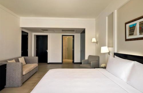 Barr Al Jissah Resort | DoubleTree By Hilton Muscat Al Waha