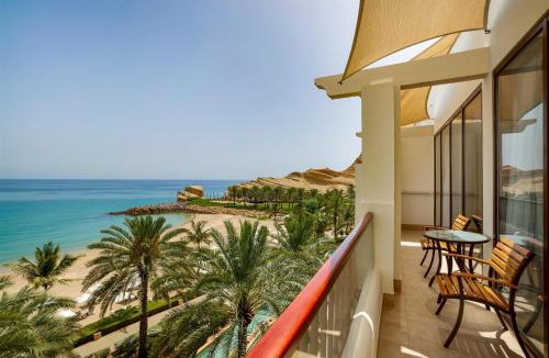 Barr Al Jissah Resort | DoubleTree By Hilton Muscat Al Waha