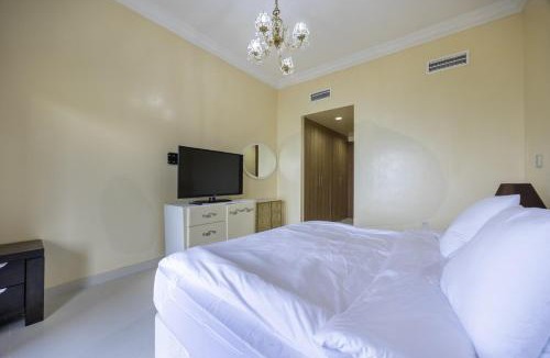 Al Kubus Apartment | Bloomfields 2BR+Maid in Mina Fajer - Fujairah