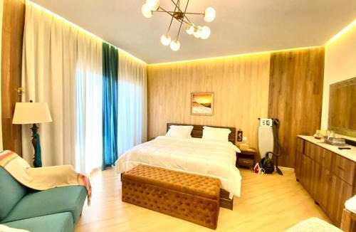 Bab Al Bahr Apartment | Relaxing Sea View Getaway in Bab Al Bahr