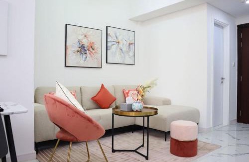 Masdar City Apartment | Elegant 2BR Urban Haven - Masdar City Oasis 2