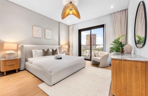 Al Wasl Apartment | Free housekeeping visits during your stay - StayShort - Bright 2 Bedroom in Citywalk Central Park that Sleeps 6 with Balcony!