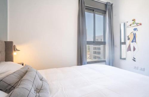 Nahariya Apartment | Vibrant Seaside Stay with Balcony