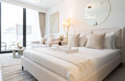 Al Barsha Apartment | Luxury Studio Escape, Avelon Boulevard, Arjan